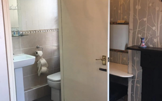 Hillcrest Guest House