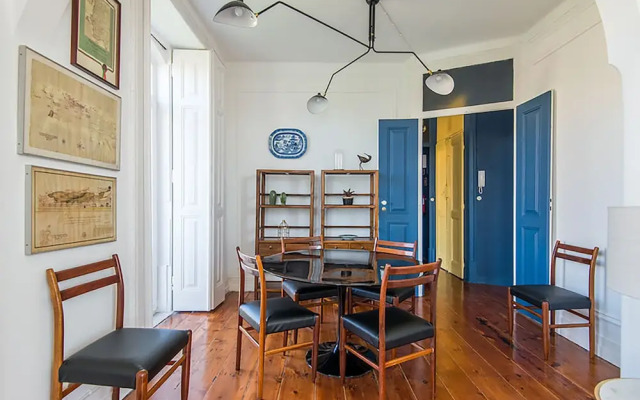 Renovated Charming Apartment with view in Santos