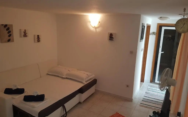 Apartments Lovrić - 30 meters to the beach