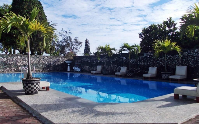 Tanjung Plaza Hotel