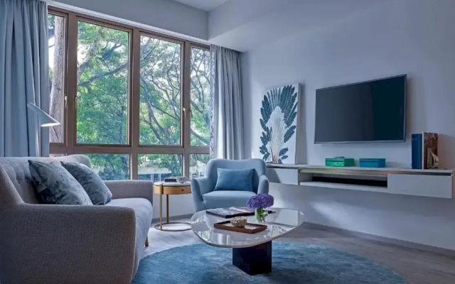 1 Bedroom Beautiful Unit in Prime Location