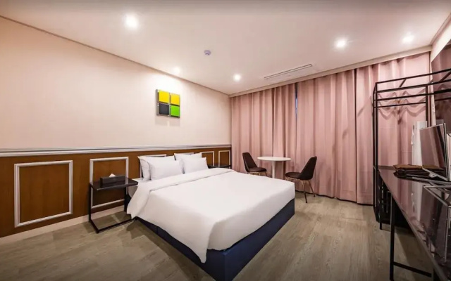 Grace Hotel