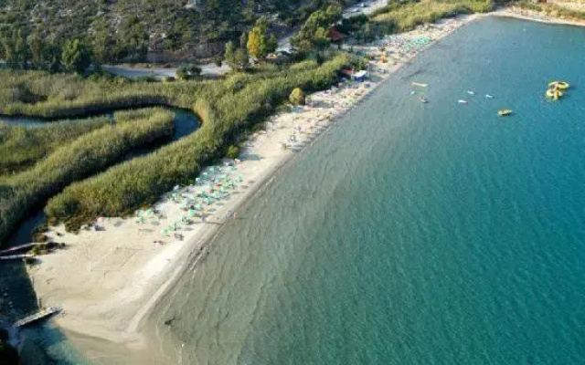 Amphitrite Beach House
