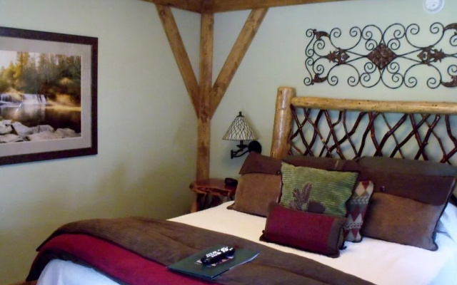 Hemlock Inn