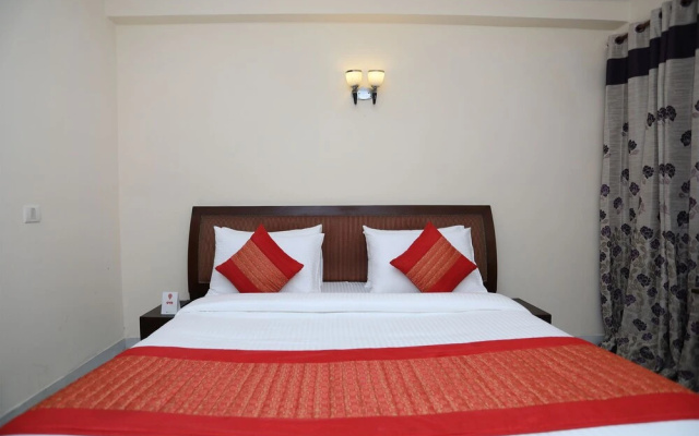 OYO 9299 DLF Phase 4