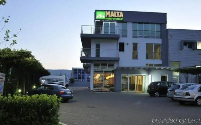 Motel Aura