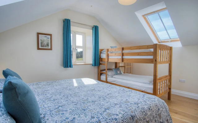 The Chaffhouse - 4 Bedroom - Llangennith