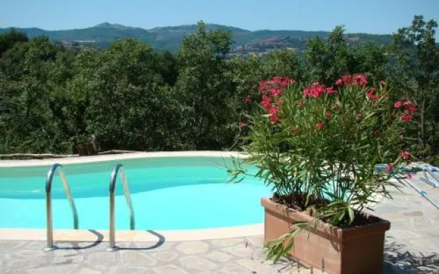 Borgo Tepolini Country House