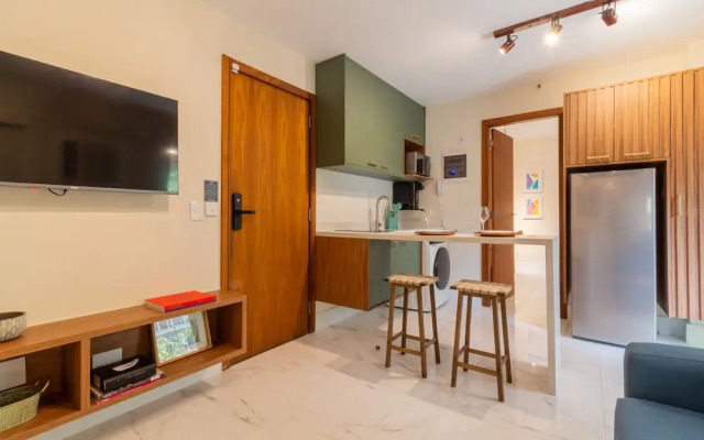 6 Minutes From Leblon Beach Gsm103