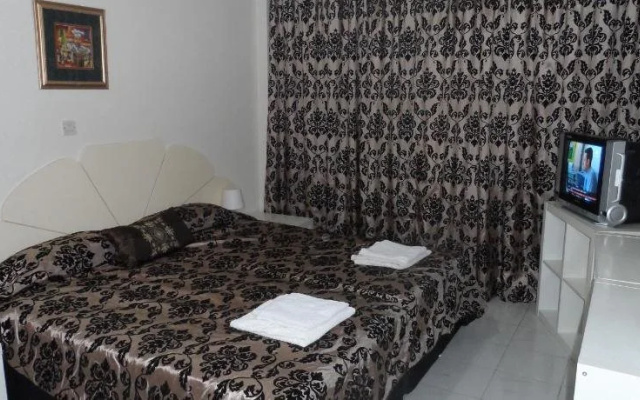 Geotanya Apartments