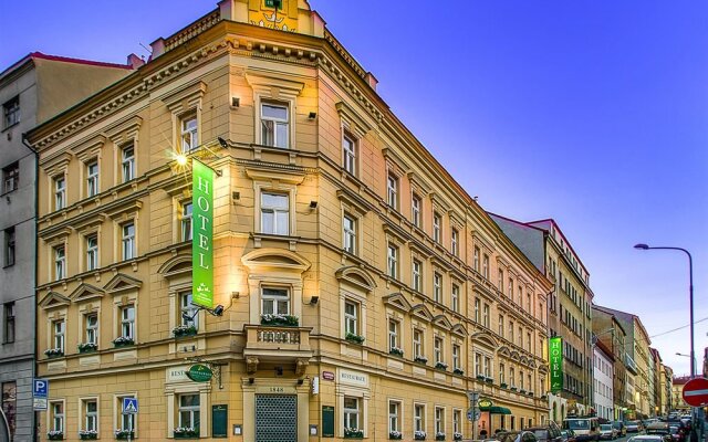 Prokop Boutique Hotel вид на фасад