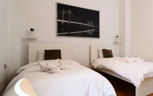 New Apartment in the heart of Koukaki Orlof str