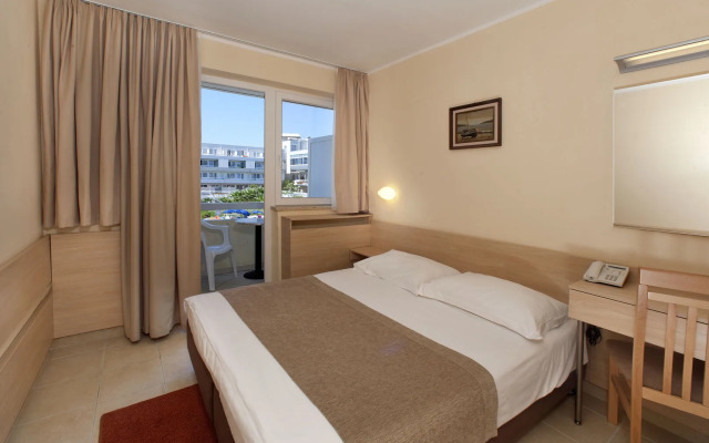 Hotel Delfin Plava Laguna