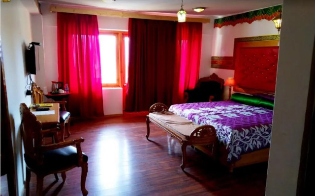Grand Himalaya