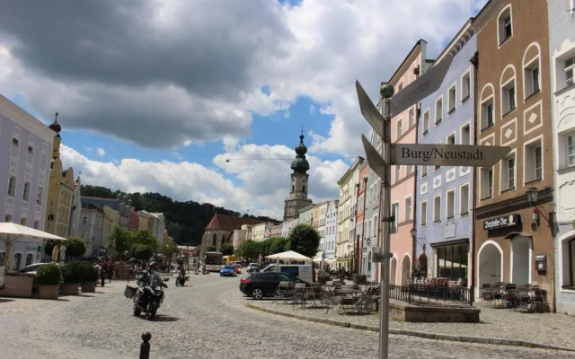 ZV-Scholtz Burghausen Stadtplatz 95