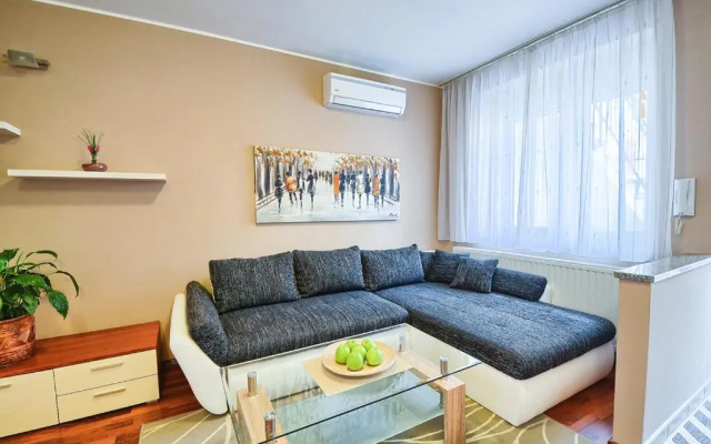 Apartment Arena