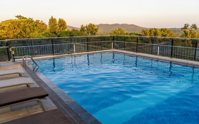 Ngolu Hotel & Residences