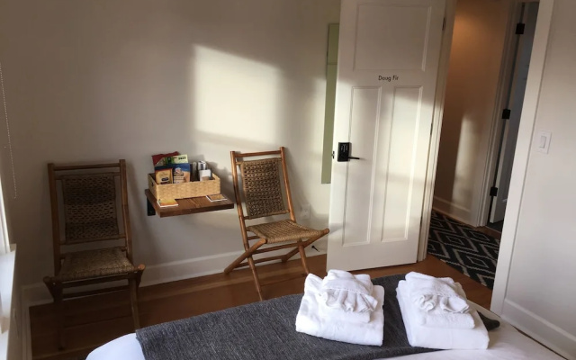 The Alberta Petite Hotel