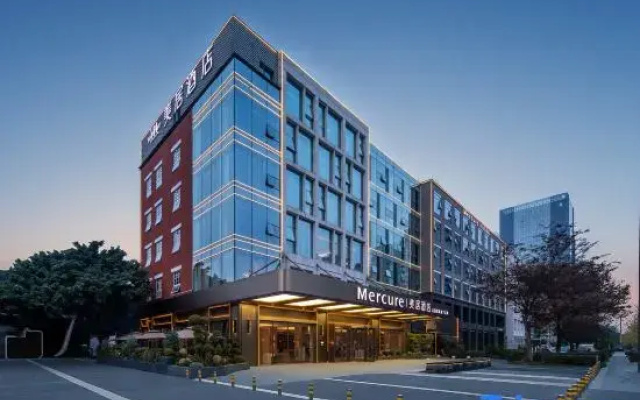 Mercure Chengdu Global Center