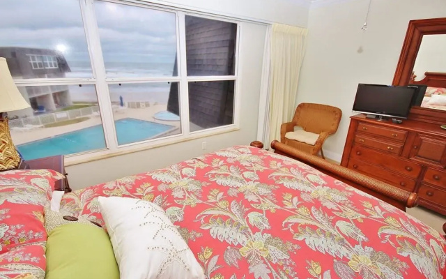 Surfside 207 Apartment 2