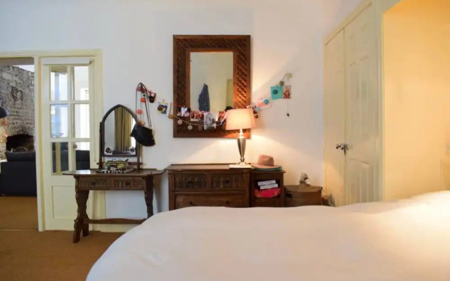 1 Bedroom Apartment In City Centre Location