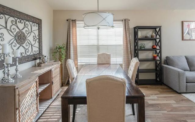 4BR Home N. Scottsdale by WanderJaunt