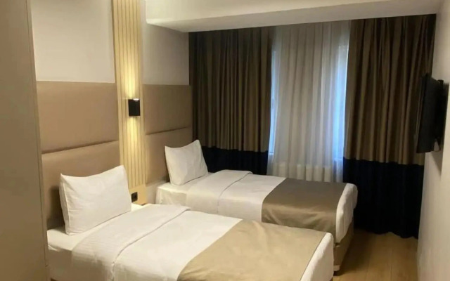 Otel Yeni̇ Kapi