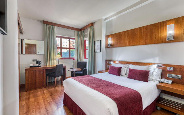 Senator Huelva Hotel