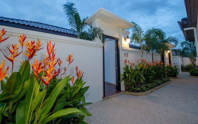 Отель Anchan Private Pool Villas вид на фасад