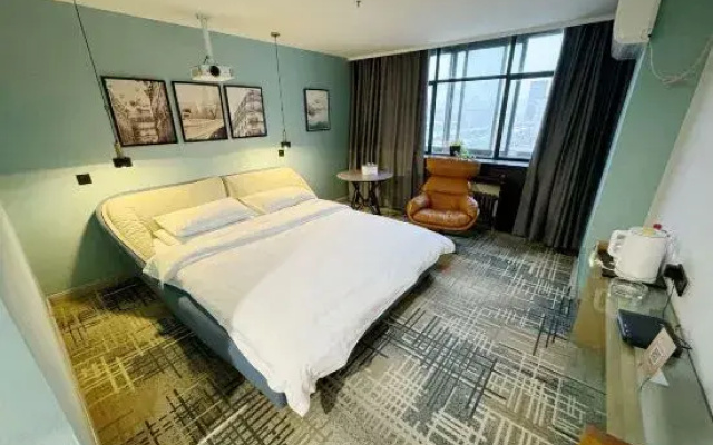 Jixiang Business Hotel