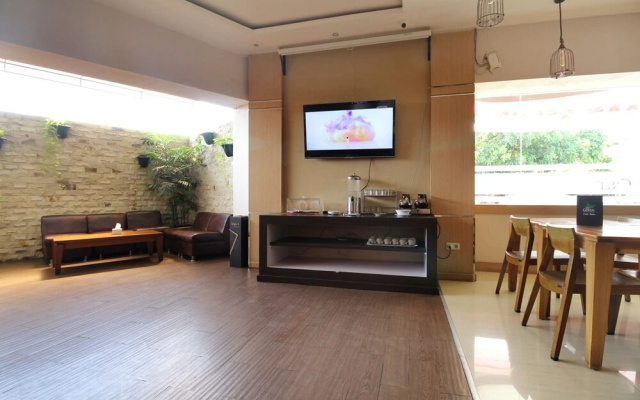 Airy Tugu Adipura Jendral Suprapto 19 Bandar Lampung