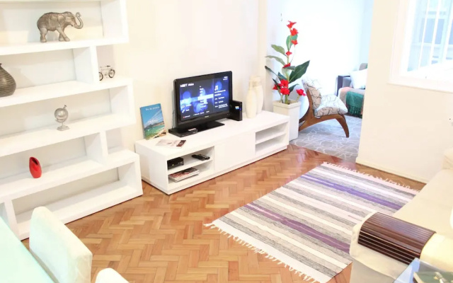 Modern Flat 1 Block From Ipanema Beach