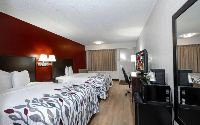 Red Roof Inn Cleveland - Medina