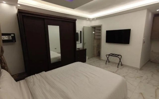 Le Royal Residence 2