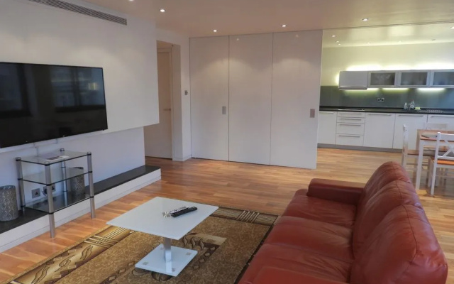 Oxford Street Apartment