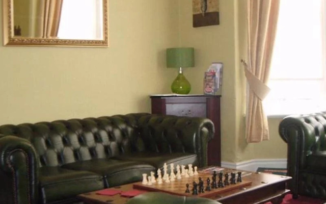 Linden Lodge