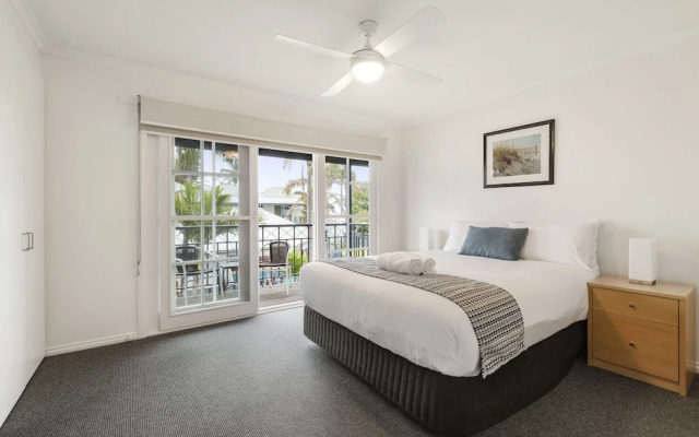 Whitecliffs Beach Resort