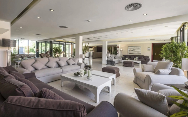 Eden Park Hotel