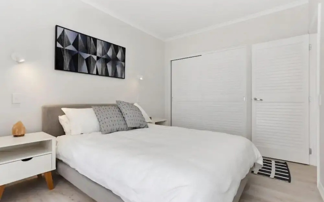 Zodiaks Princes Wharf 1 Bedroom Apartment