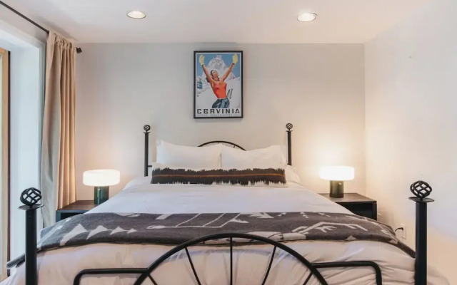 'chillside Chalet' Modern West Vail Townhouse!