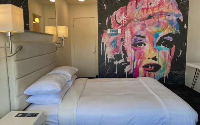 Jupiter Hotel