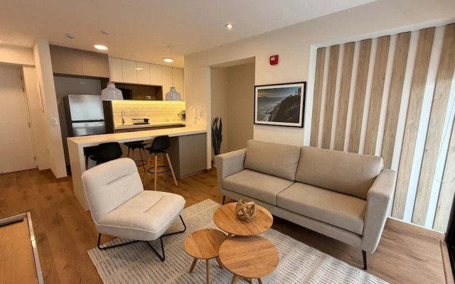 w Amazing and Cozy 2BR w Balcony in Miraflores