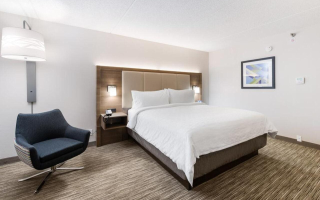 Holiday Inn Express Naperville by IHG