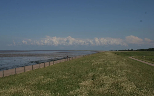 Comfortable, Carefully Furnished Chalet, Near the Wadden Sea