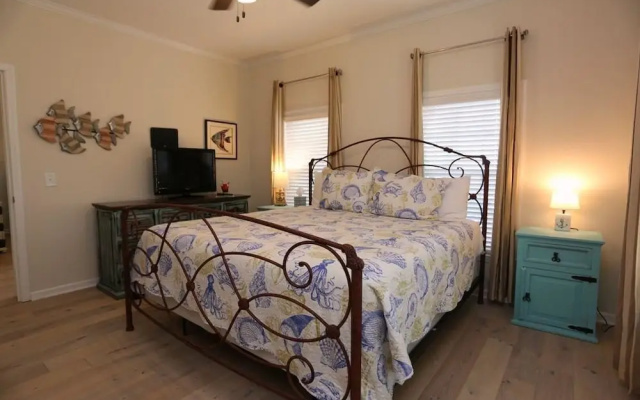 The Blue Pelican Apartment 3 Bedroom