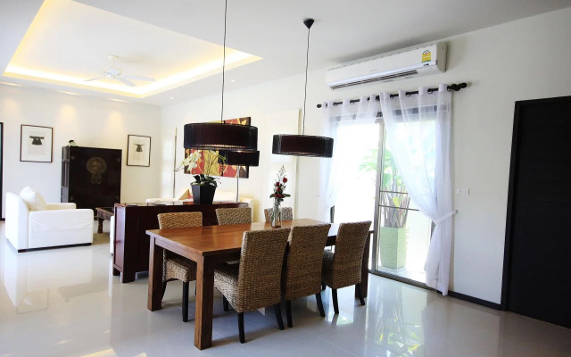 Two Villas Holiday Oriental Style Layan Beach