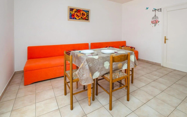 Amazing Apartment in Supetarska Draga With Wifi and 1 Bedrooms