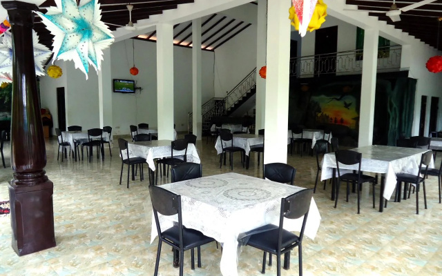 Rock Side Hotel and Restaurant