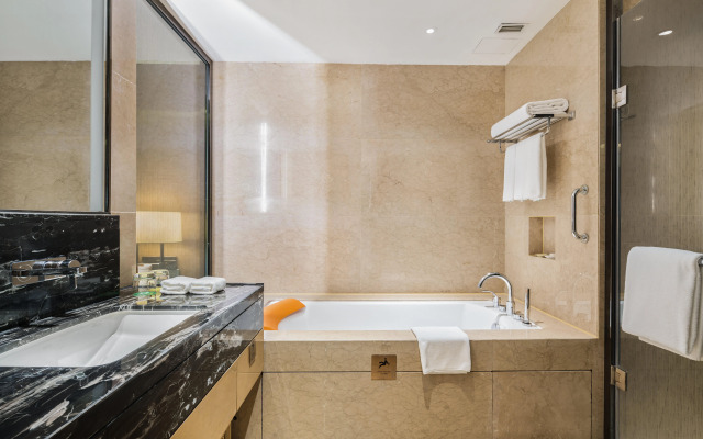 Holiday Inn Chengdu Oriental Plaza by IHG