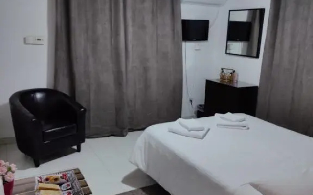 P.S.N. Platres Flats